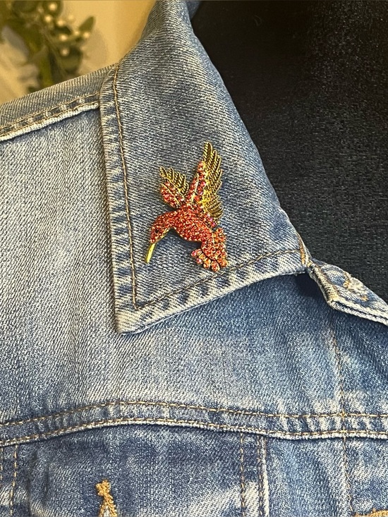 Jewelry - Vibrant Red Rhinestone Hummingbird Brooch Pin-Sparkly Bird Jewelry